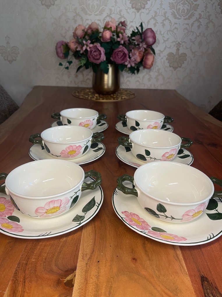 Villeroy & Boch - Set of soup bowls (12) - Porcelain - Wildrose #1.0