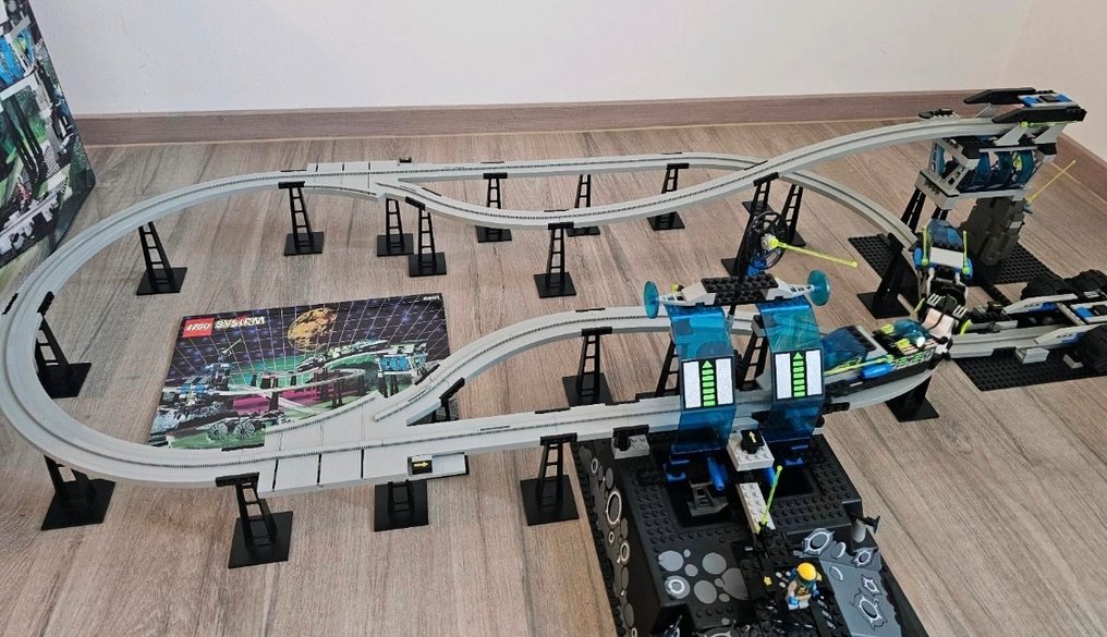 Lego Set - 6991 - Classic Space - Monorail Transport Base - Unitron #4.3