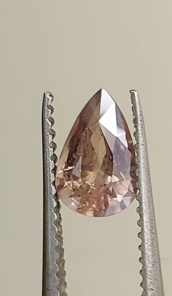 Sapphire  - 1.85 ct - Antwerp Laboratory for Gemstone Testing (ALGT) #3.2