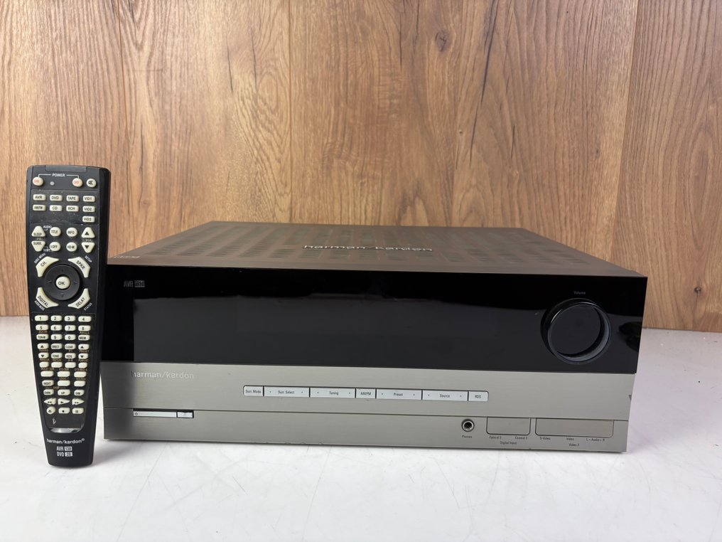 Harman Kardon - AVR-137 - Solid state multi-channel receiver #3.2