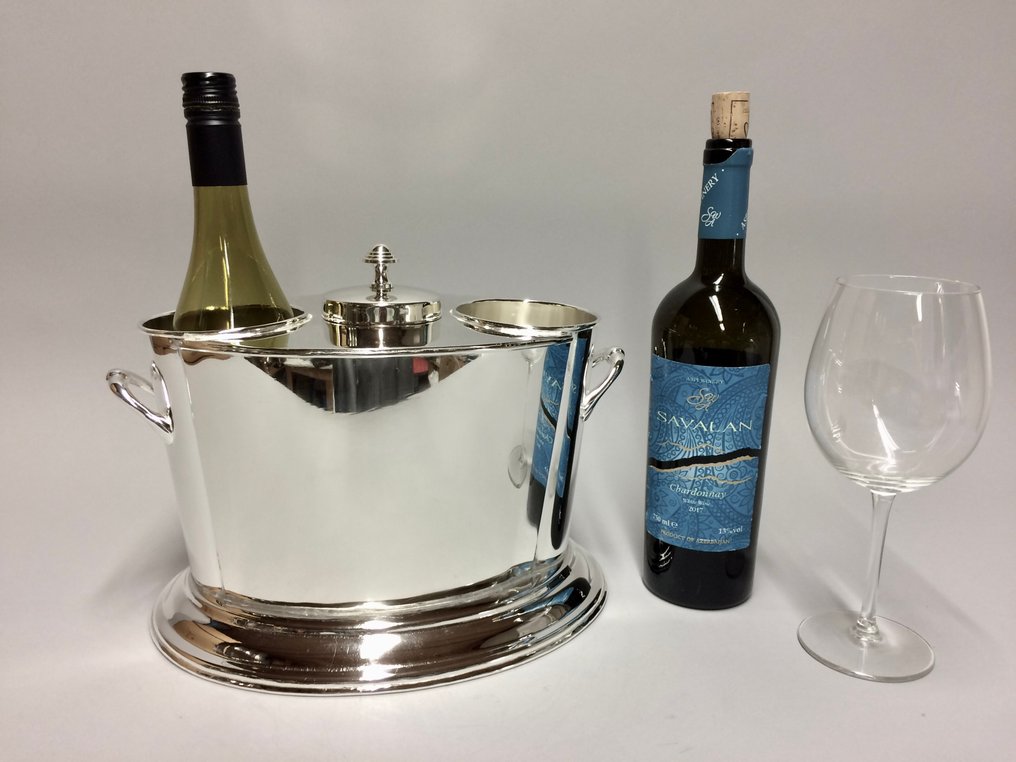 酒柜 -  两瓶酒柜，中央设有冰块隔层 - 镀银黄铜 #1.0