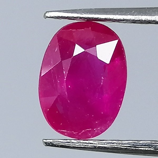 Piros Rubin - 0.91 ct - Instituto Gemólogico Español (IGE) #1.0