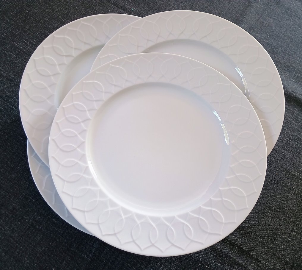 Rosenthal - Bjorn Wiinblad - Dinner set for 12 (9) - Lotus - Porcelain - Lotus #1.0