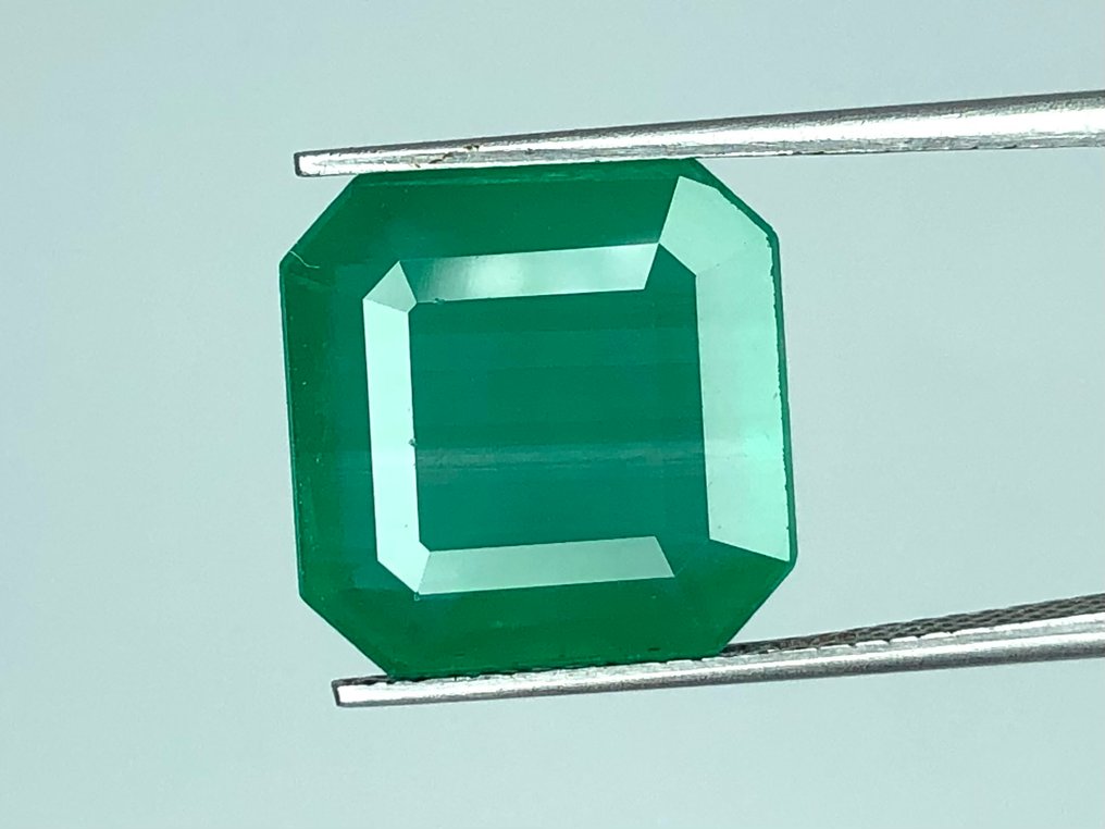 Grønn Smaragd - 10.22 ct - Det internasjonale gemologiske institutt (IGI) #1.0