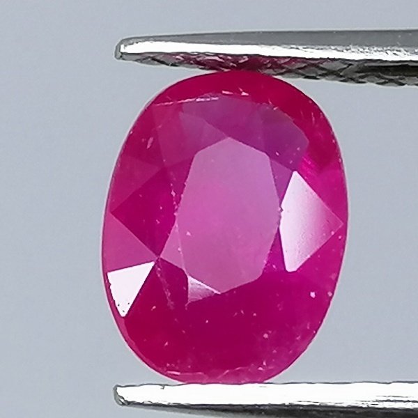 Piros Rubin - 0.91 ct - Instituto Gemólogico Español (IGE) #4.3