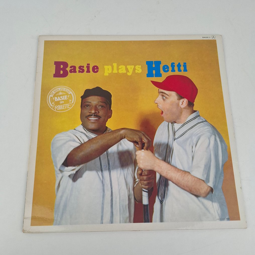 Count Basie - SIGNED BY COUNT BASIE (1904-1984) - Basie Plays Hefti - Vinyl record - 1970 #1.0
