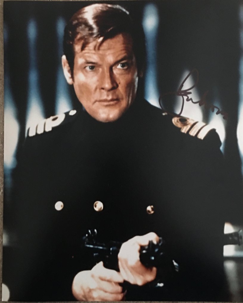 James Bond 007: The Spy Who Loved Me - Sir Roger Moore  Signed -  - Elokuvarekvisiitta #4.3