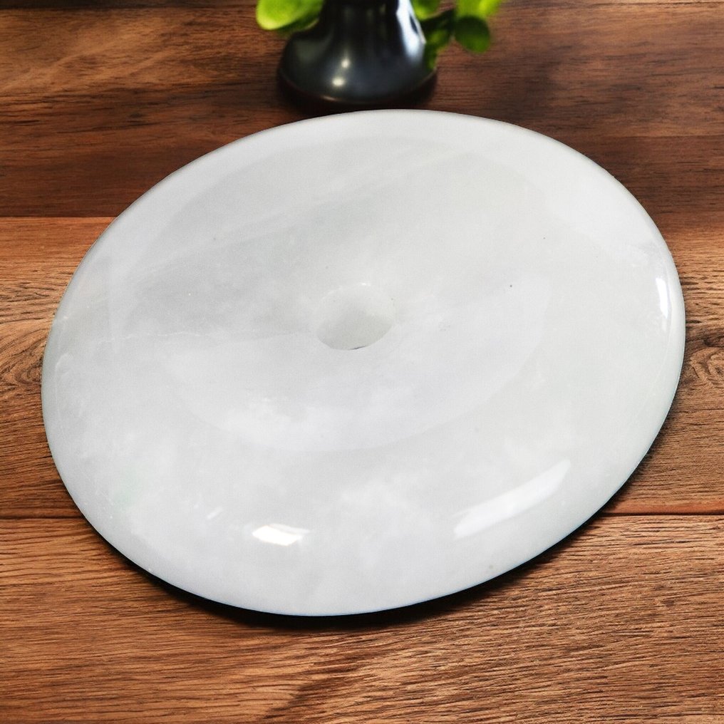 Hängendes Element aus Jade – Amulett in Donut-Form (Bi-Disc). - Höhe: 50 mm - Breite: 50 mm- 65 g #3.2