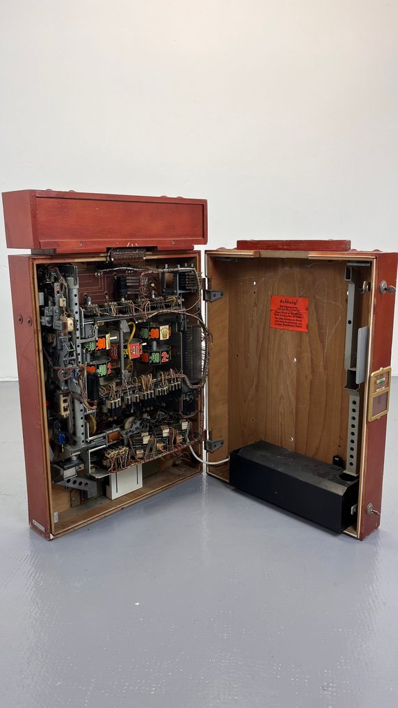 Super Krone - Κερματοδέκτης - Μηχανή τυχερών παιχνιδιών, Super Krone, πρότυπο νομισμάτων, Γερμανία, δεκαετία του 1970 #3.2