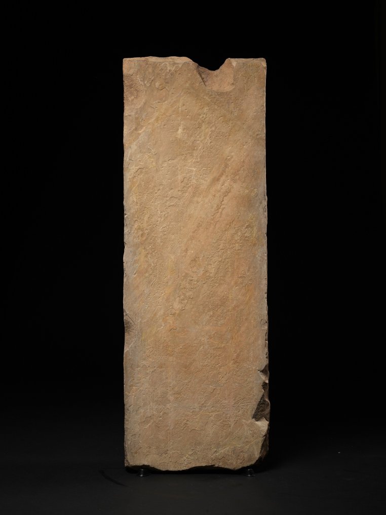 India - middeleeuws tijdperk Een monumentale zandstenen stele van Surya, middeleeuwen - 150 cm #4.3