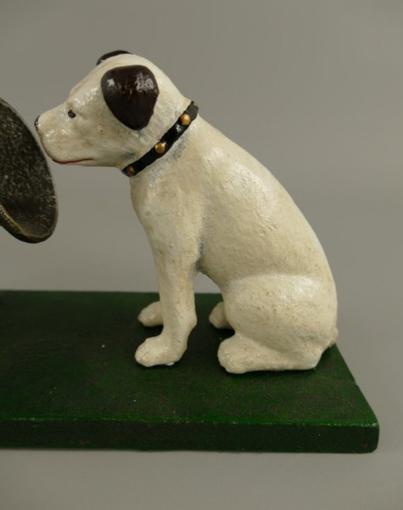 His Masters Voice, Rogers foundry Birmingham - Nipper listening to a phonograph Gramophone #2.1