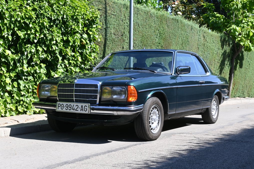 Mercedes-Benz - 280 CE - 1977 #1.0
