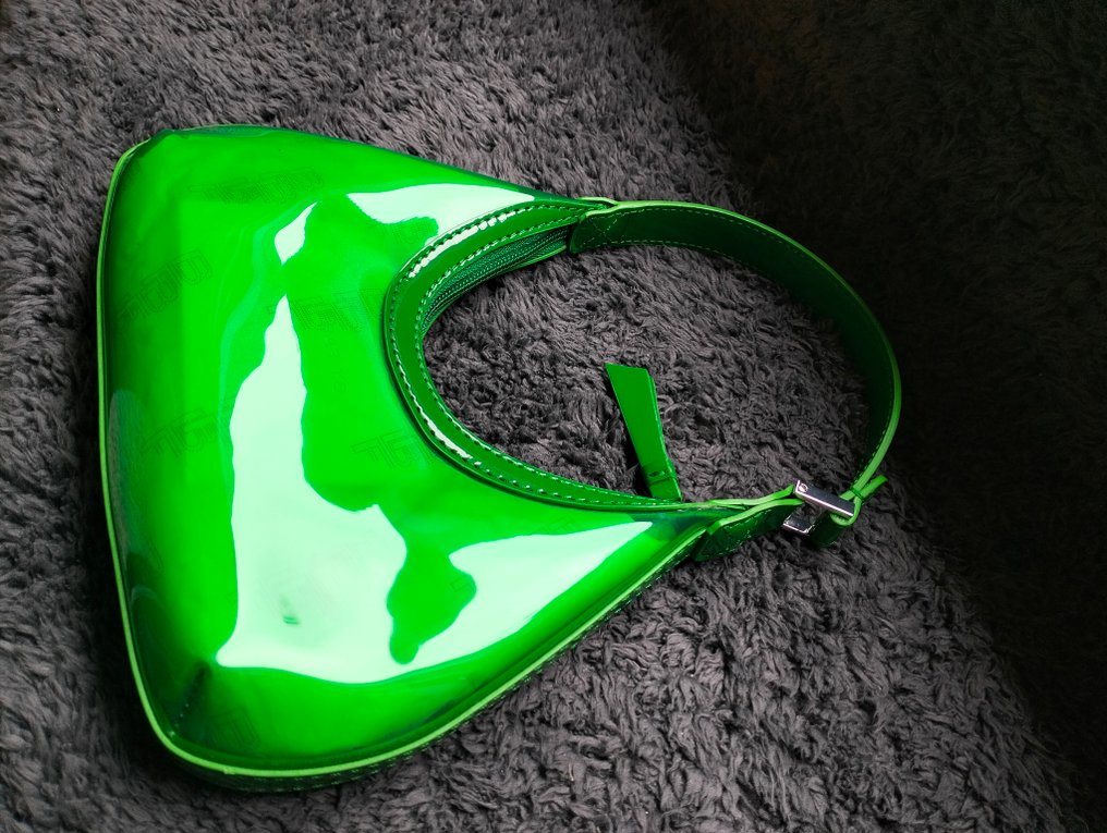 By Far - Baby Amber - 流浪包 #2.1