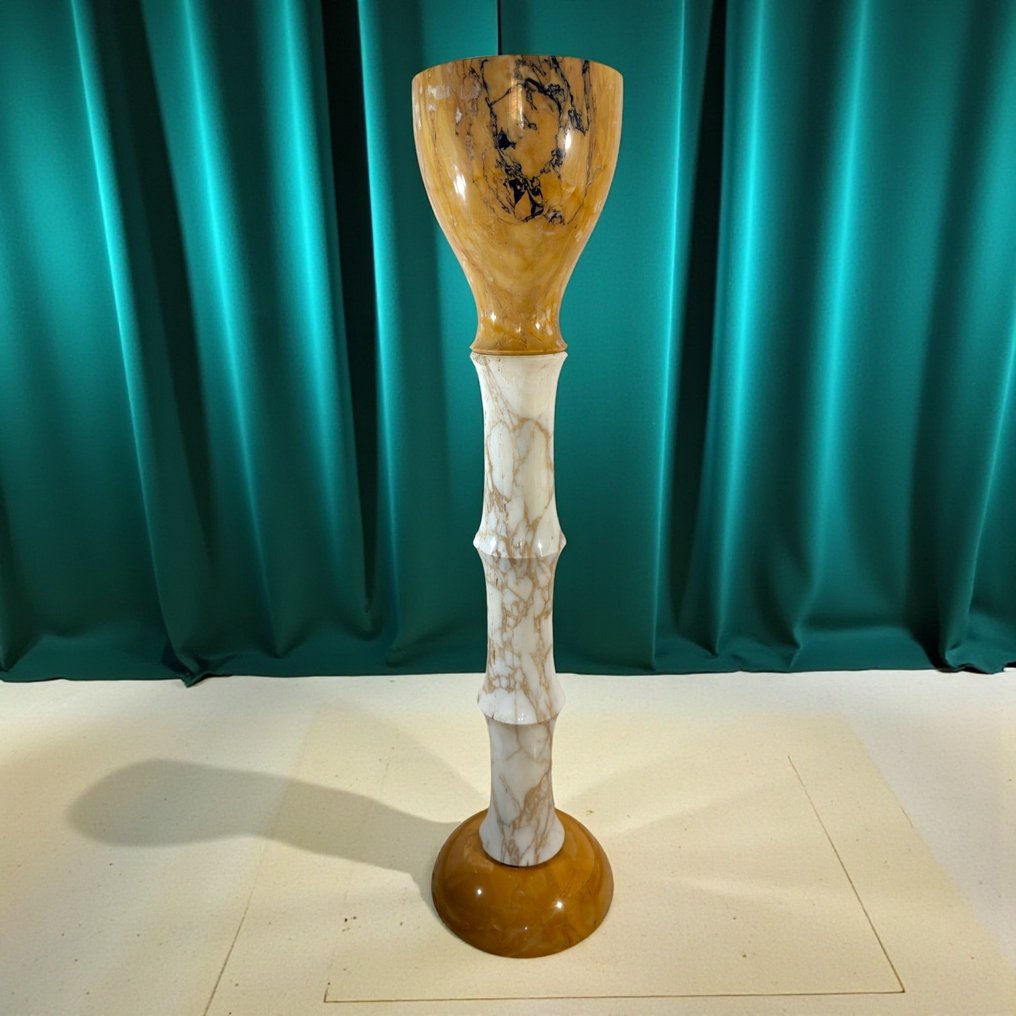 Design Στήλη - Design - μέση του 20ού αιώνα - Colonna Futurista #1.0