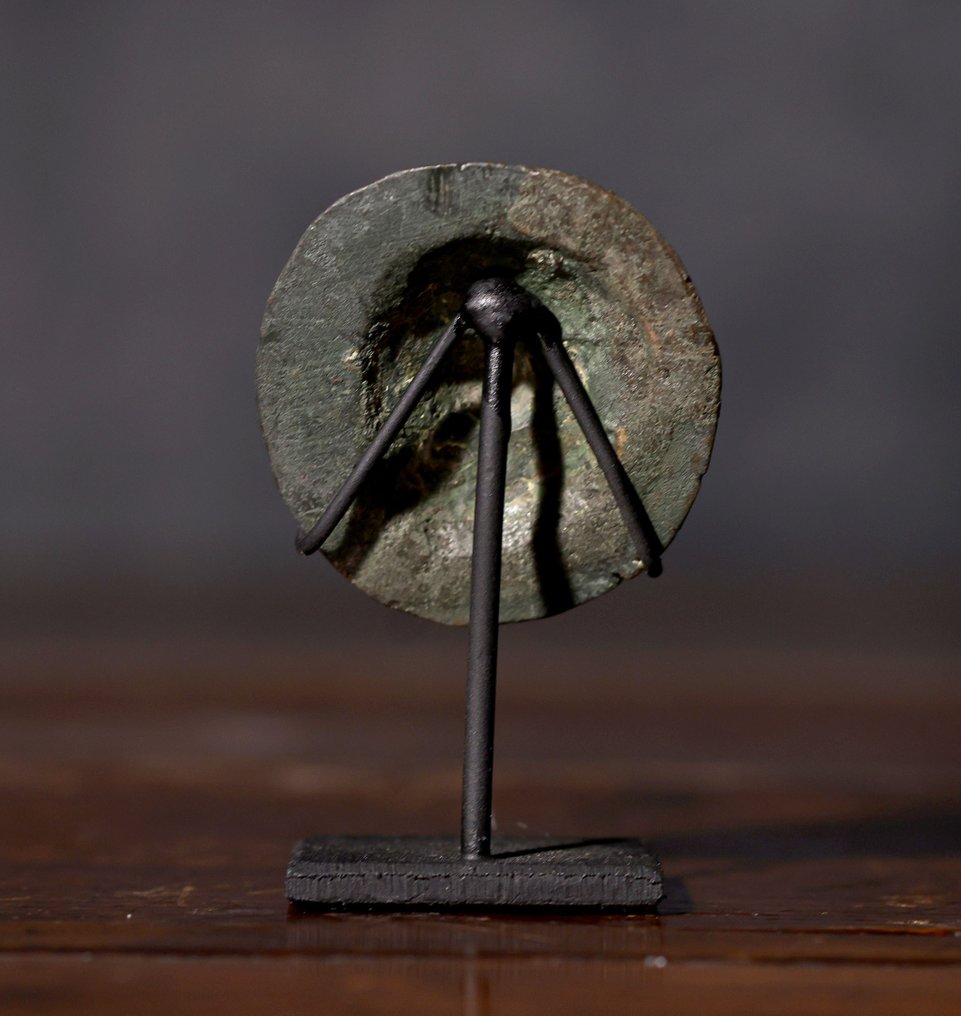 Αρχαία Ρωμαϊκή Χάλκινο ανάγλυφο που απεικονίζει ένα νεανικό ανδρικό πρόσωπο. - 4 cm #4.3