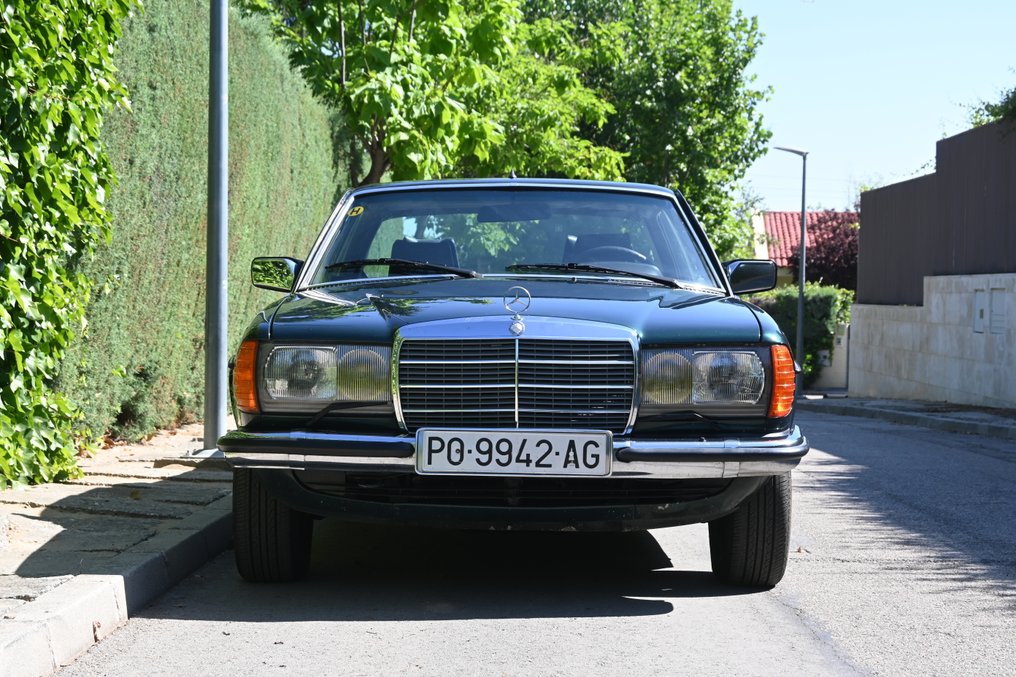 Mercedes-Benz - 280 CE - 1977 #1.0