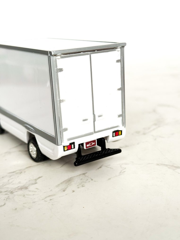 Mtech 1:43 - Model samochodu - Isuzu ELF Truck – 1:43 Scale – MTECH / Epoch Co. Ltd (Made in Korea) #4.3
