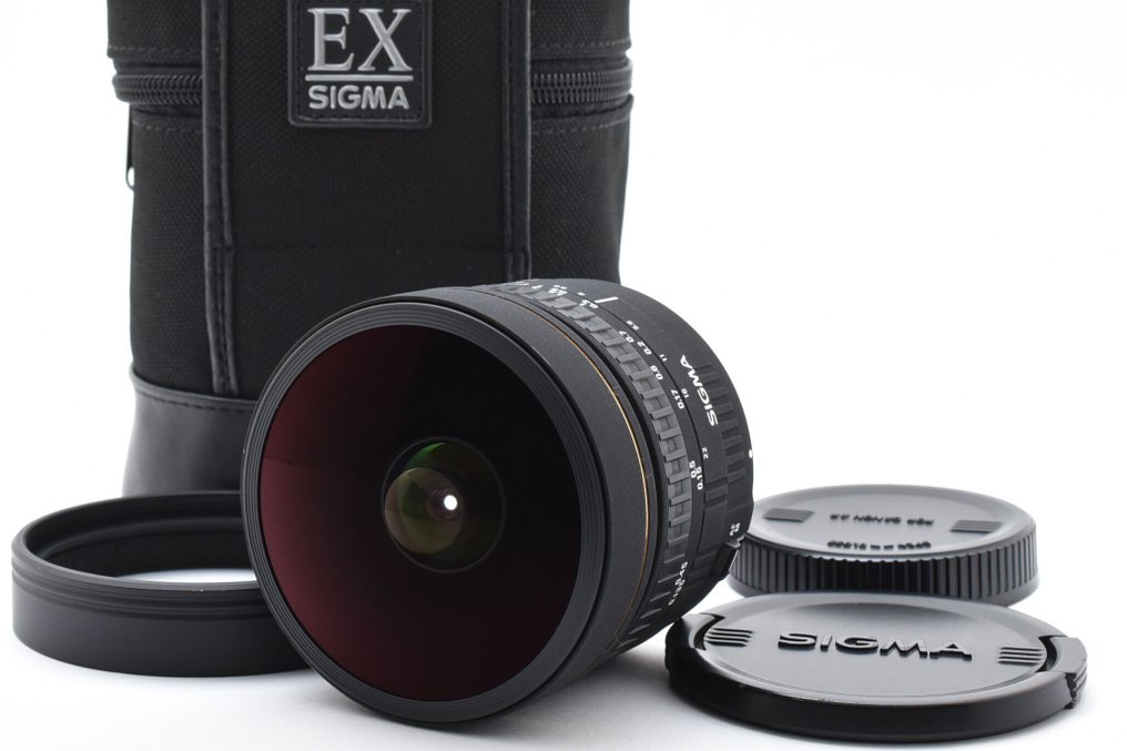 Sigma 8mm 1:3.5 EX DG Objectif hypergone (fisheye) #1.0