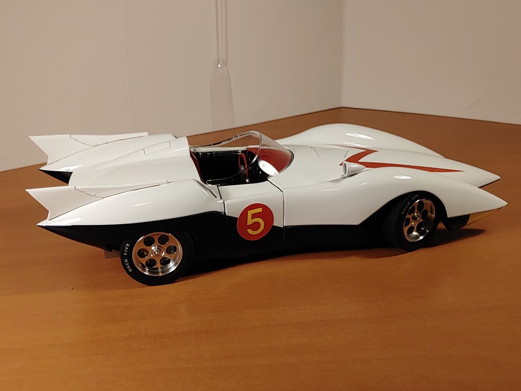 Schwyn Haas 1:18 - Model race car - Hamilton Speed Racer - Mach 5 PreMo - Supercar from 'Mach Go Go Go' #3.2