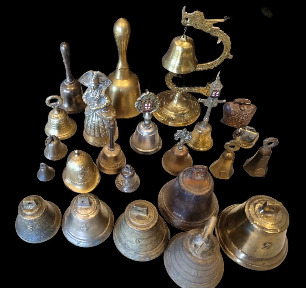 Collezione a tema - Set di 23 campane e campanellini #4.3