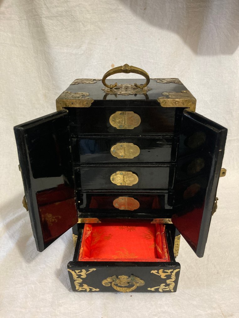 No reserve Price - 珠宝盒 - 华丽的珠宝柜，盖章并编号 - 贝壳层 - 漆木 - 铜 - 33x18x14.5 厘米 #2.1