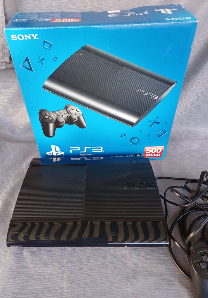 Sony - PlayStation 3 Super Slim - with Resistance 2 - Video game console + games - In original box #1.0