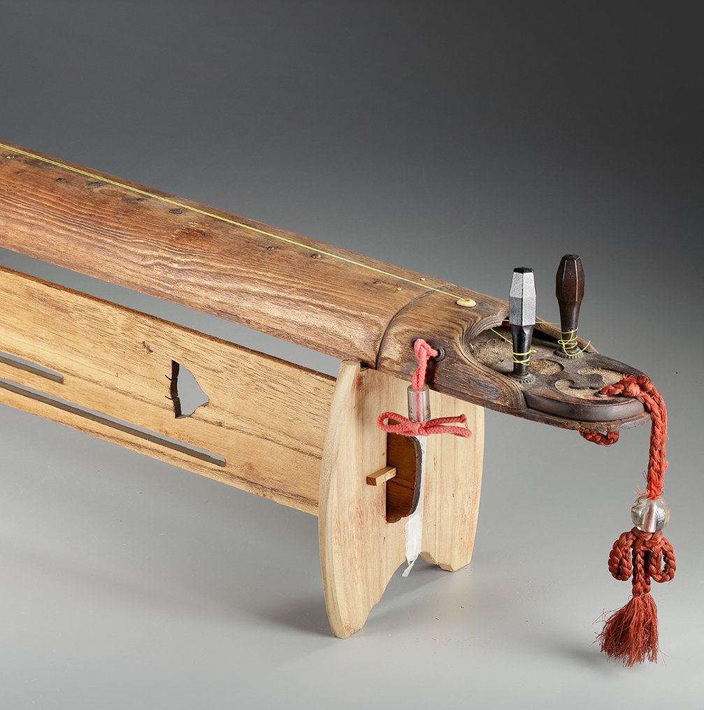 Nigenkin tradizionale giapponese a 2 corde raro 二弦琴 - Legno, Kiri (legno di paulownia), Cristallo - Giappone - Seconda metà del XIX secolo (inizio del periodo Meiji) #3.2