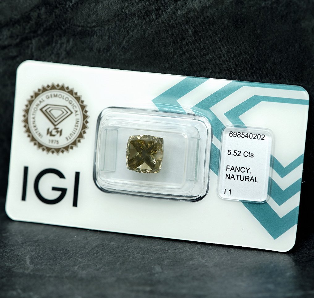 1 pcs Diamond  (Natural coloured)  - 5.52 ct - Square - Fancy Greyish Yellow - I1 - International Gemological Institute (IGI) #3.2