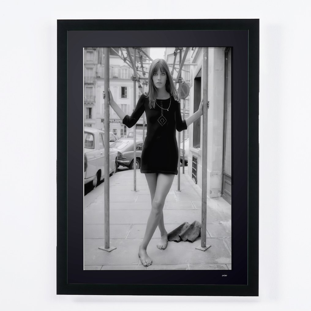 Jane Birkin 1968 - Fine Art Photography - Luxury Wooden Frame 70X50 cm - Limited Edition 02 of 30 - Serial 20256 - Original Certificate (COA), Hologram - 100% New. Shipping Reduction from 3 items #3.2
