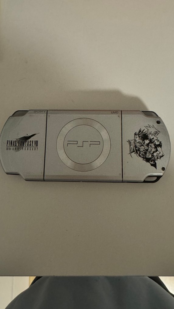Sony - Playstation Portable (PSP) - Crisis Core: Final Fantasy VII limited edition - Håndholdt spillkonsoll #2.1