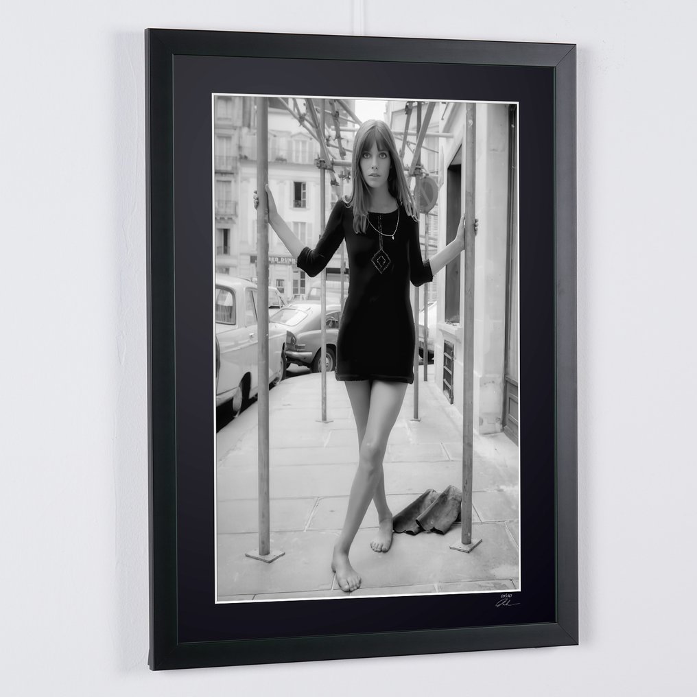 Jane Birkin 1968 - Fine Art Photography - Luxury Wooden Frame 70X50 cm - Limited Edition 02 of 30 - Serial 20256 - Original Certificate (COA), Hologram - 100% New. Shipping Reduction from 3 items #4.3