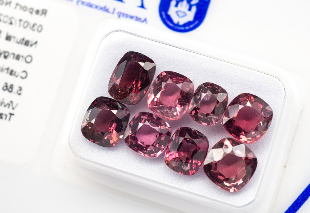 No Reserve Price - 8 pcs  Spinel  - 5.86 ct - Antwerp Laboratory for Gemstone Testing (ALGT) - Vivid deep orangy pink #2.1