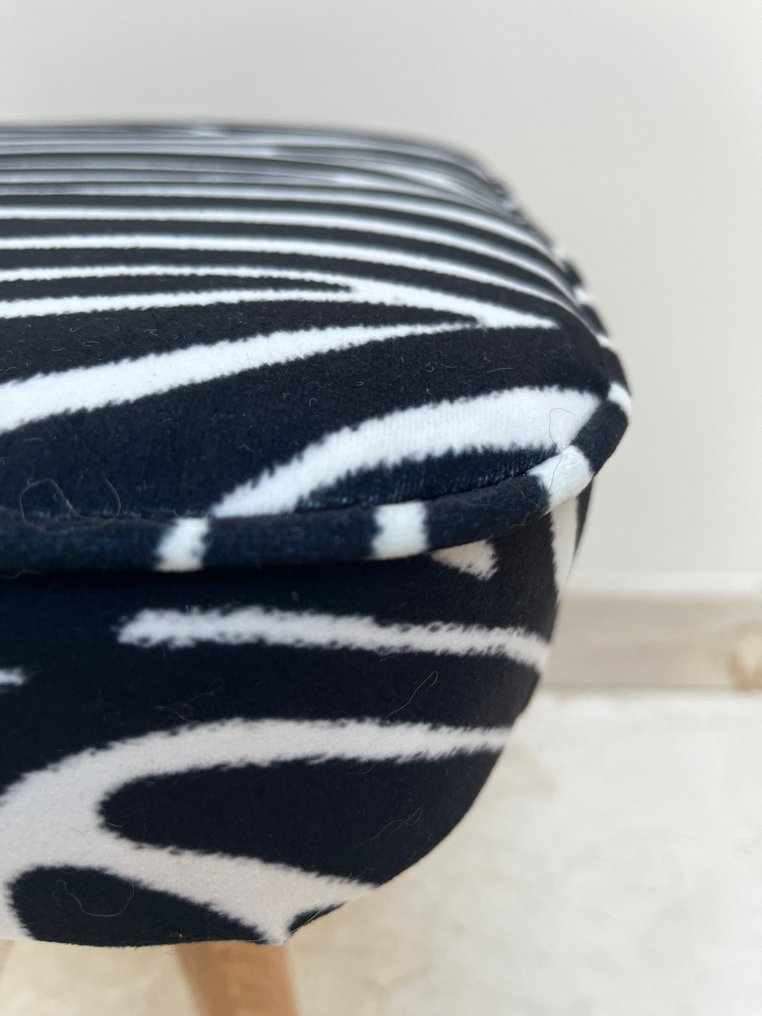 凳子 - buk welur - 经典的棒状生物 #3.2