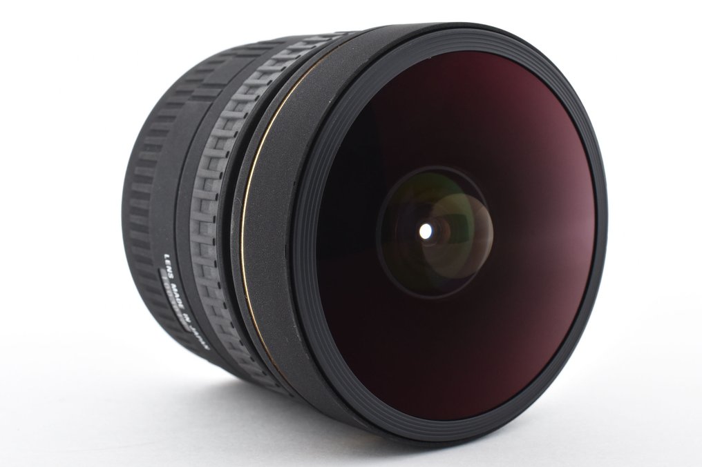 Sigma 8mm 1:3.5 EX DG Objectif hypergone (fisheye) #3.2
