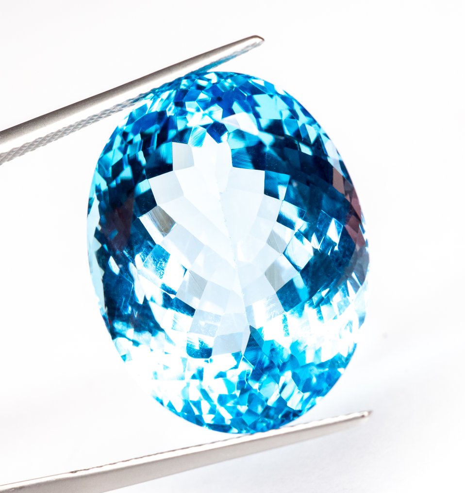 χωρίς τιμή ασφαλείας Τοπάζιο - 42.60 ct - Gem Report Antwerp (GRA) - Έντονο 'Ελβετικό' Μπλε #2.1