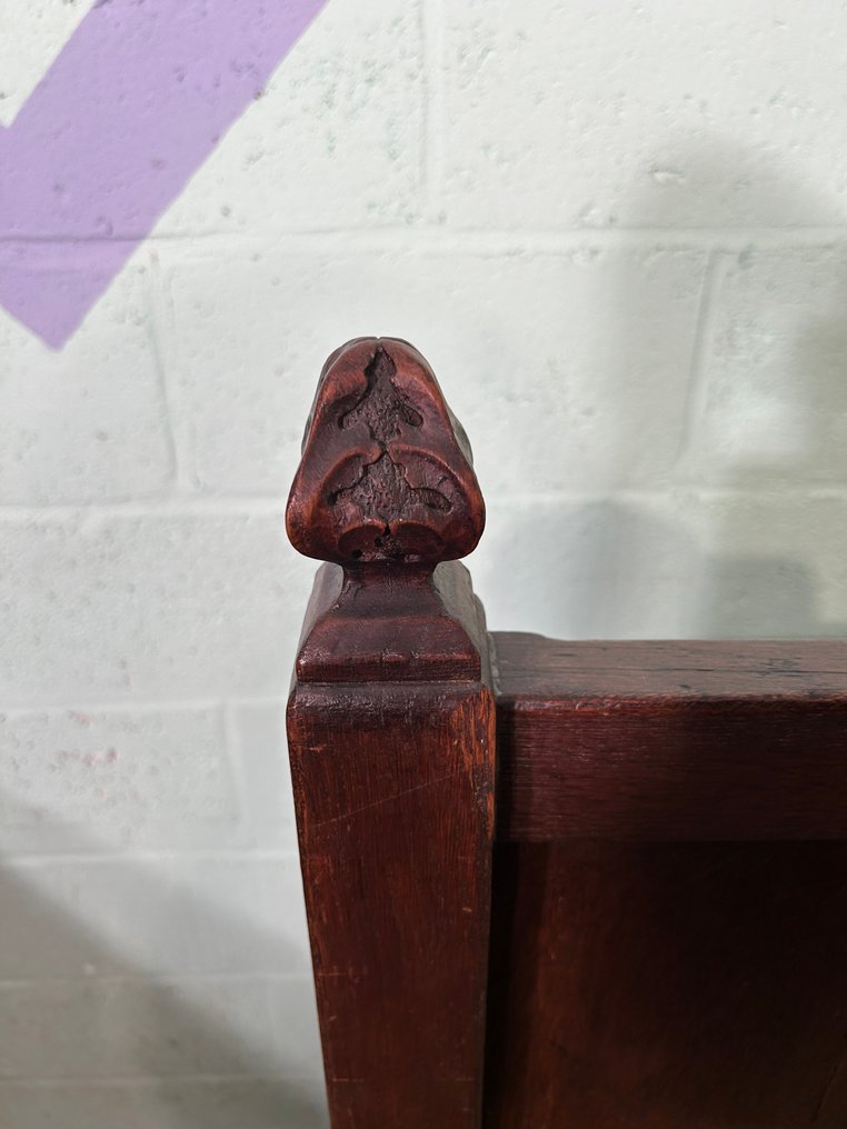 Neo-gotische kerkbank. - Skab - Egetræ #3.2