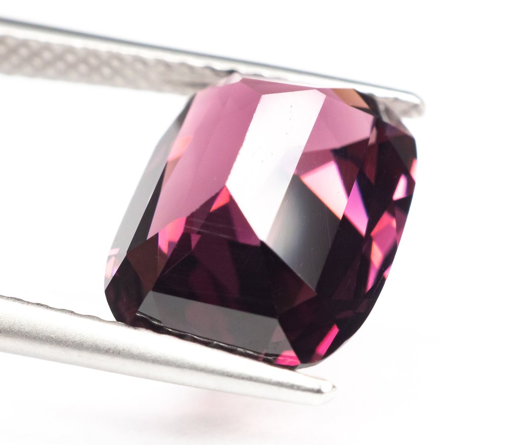 No Reserve Price Spinel  - 5.15 ct - Gem Report Antwerp (GRA) - INT Reddish Pink (Burma) #3.2