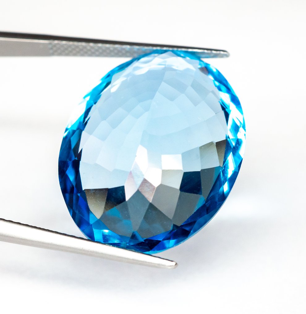 χωρίς τιμή ασφαλείας Τοπάζιο - 33.84 ct - Gem Report Antwerp (GRA) - Έντονο 'Ελβετικό' Μπλε #4.3