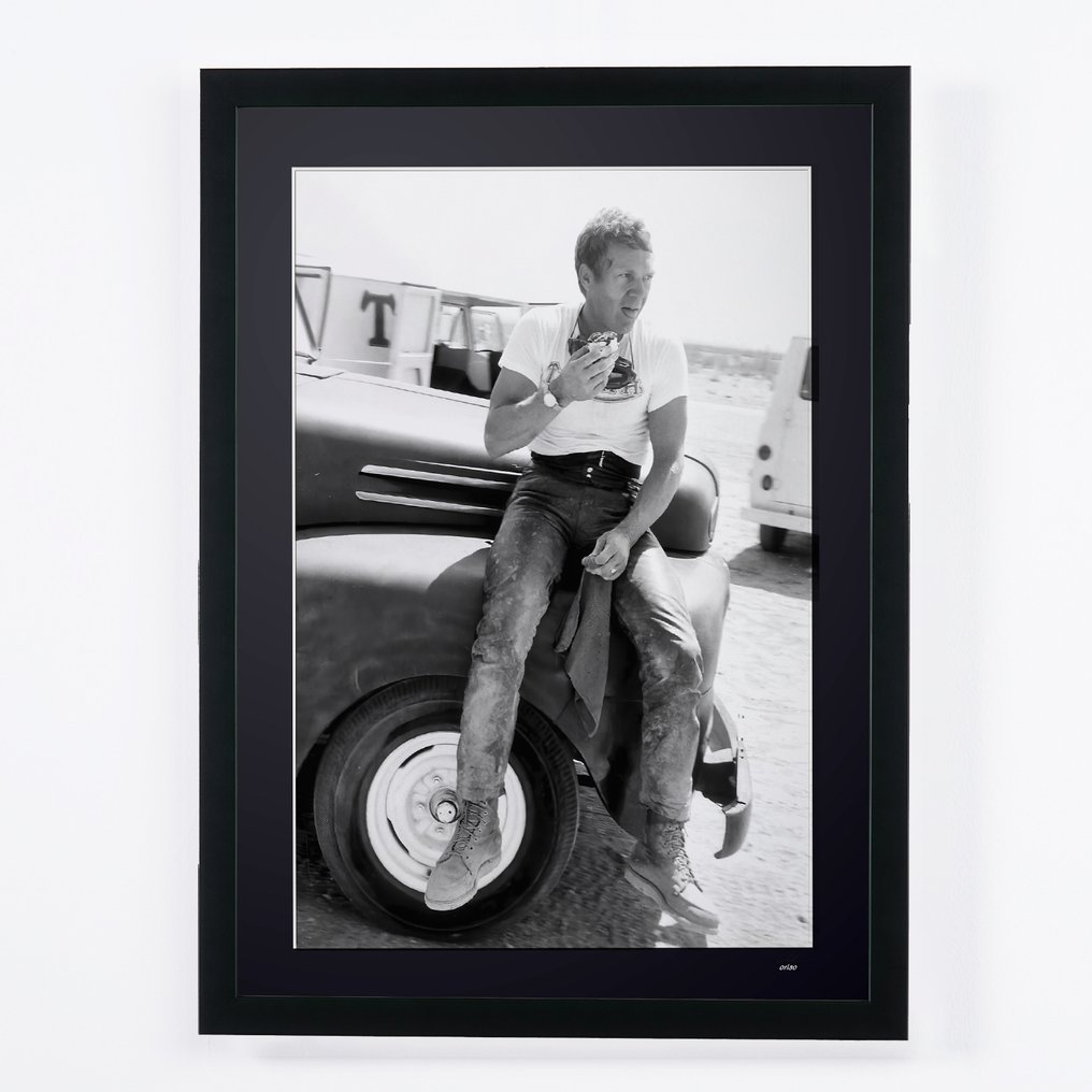 Steve McQueen 1963 - Fine Art Photography - Luxury Wooden Frame 70X50 cm - Limited Edition 01 of 30 - Serial 20307 - Original Certificate (COA), Hologram - 100% New. Shipping Reduction from 3 items #3.2