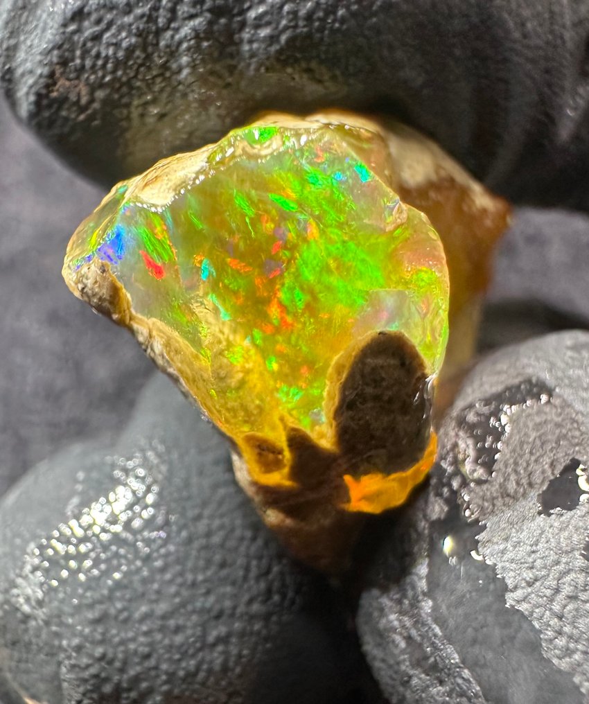 22ct Kristal Opaal Rugueuse- 4.4 g #2.1