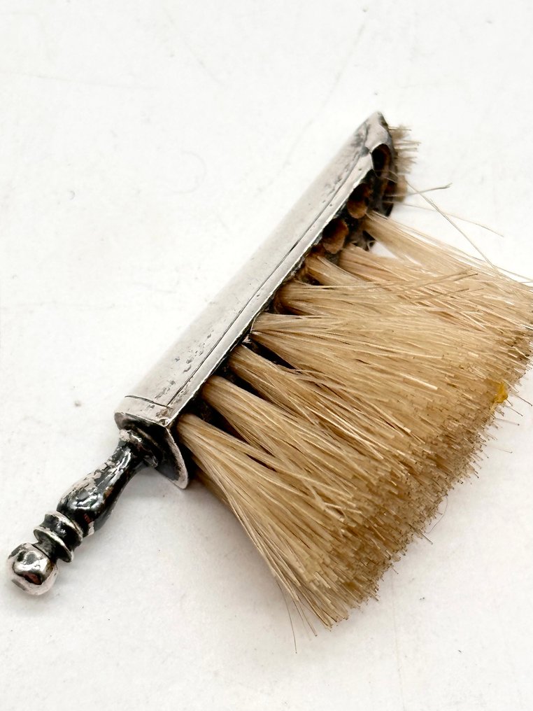 No reserve-Handgemaakte vroeg 18e eeuwse zilveren miniatuur Stoffer - Statuetta in miniatura - Jan Breda Amsterdam 1718-1725 - Argento #2.1