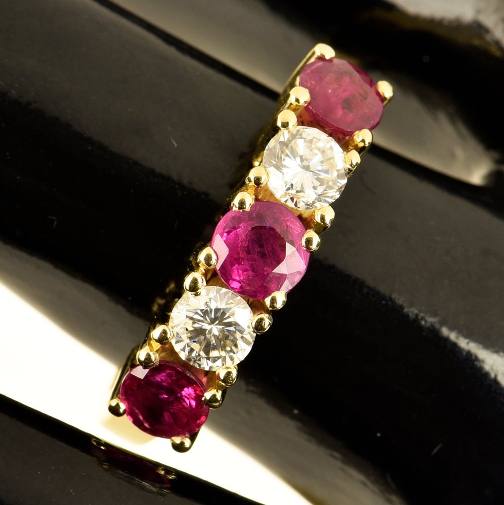 Ring - 18 kt. Yellow gold Diamond (Natural) - Ruby #2.1