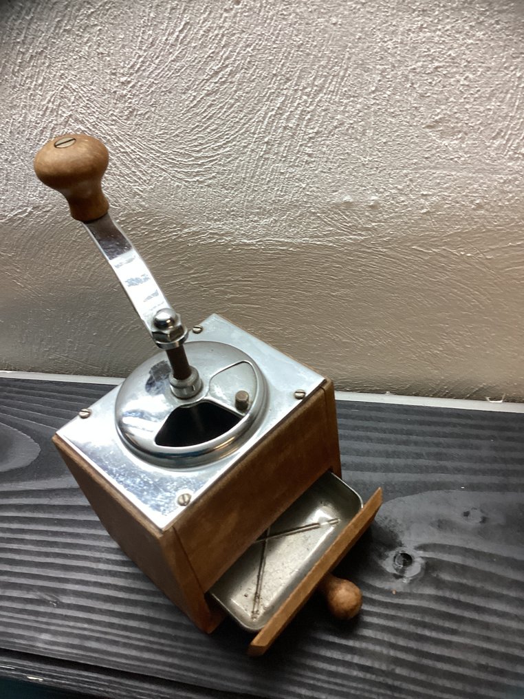 Kaffekvarn (3) - trä, metall #2.1