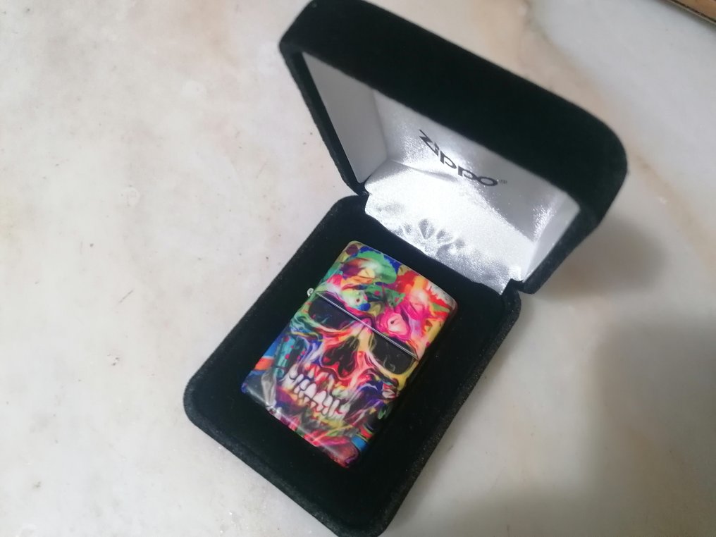 Zippo, Zippo – Neon Skull Inferno - Limited Art Edition - Senza prezzo di riserva - Accendino tascabile - Smalto, Acciaio (inossidabile) #1.0