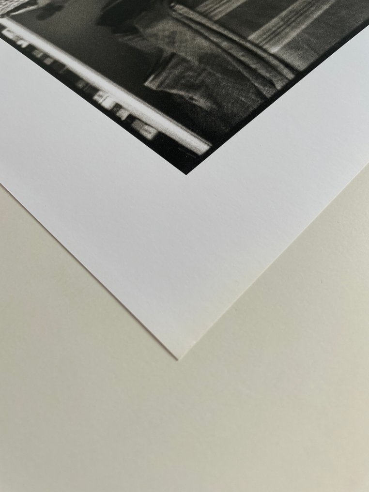 Henri Cartier-Bresson - Rest break between two drawing poses, Photograph 1989 #2.1