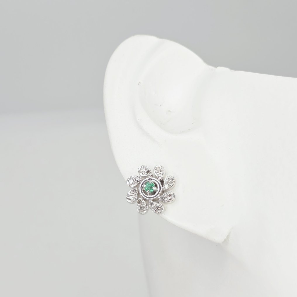 Ingen mindstepris - Øreringe - 14 karat Hvidguld -  0.39ct. tw. Smaragd - Diamant #3.2