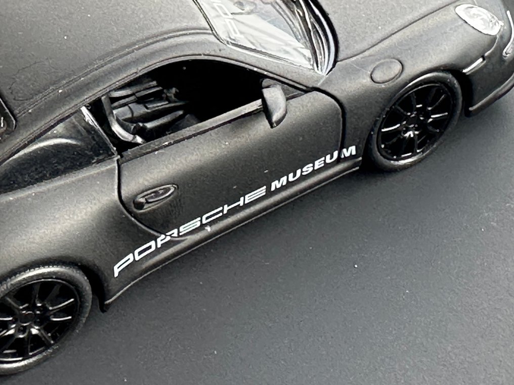 Artwork - Porsche - Porsche 911 (997) GT3 RS - Museum Edition 1/10 #4.3