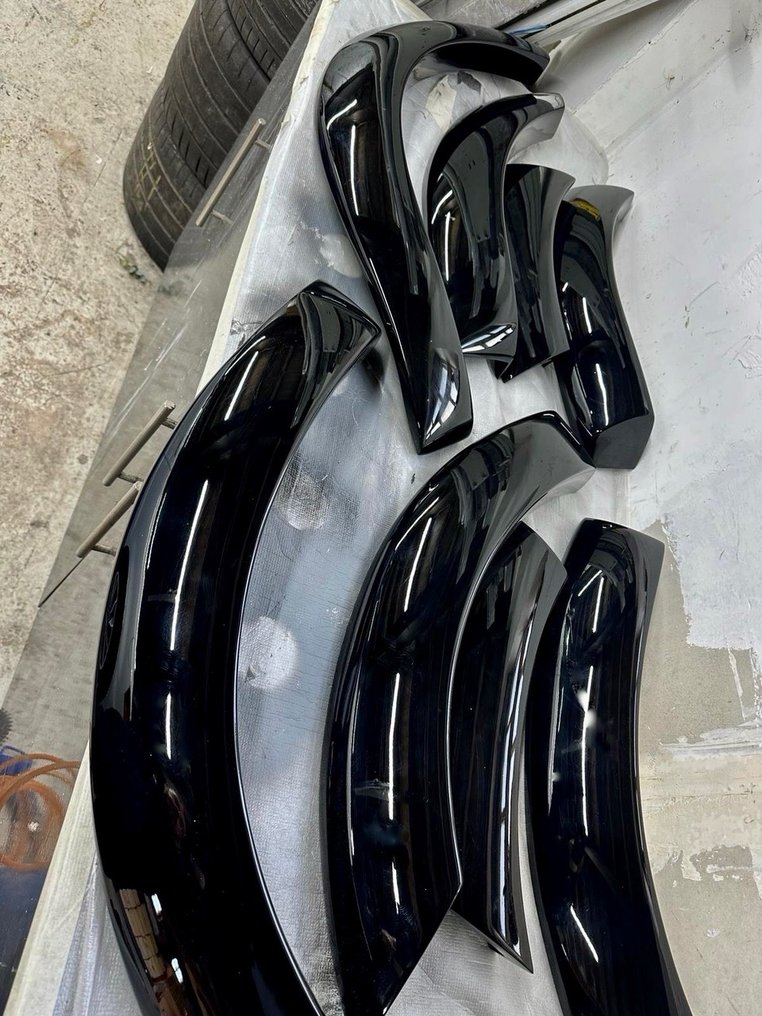 Car part (15) - Land Rover - Wide Body Kit Range Rover Evoque L551 + 22 inch Wheels - After 2000 #4.3