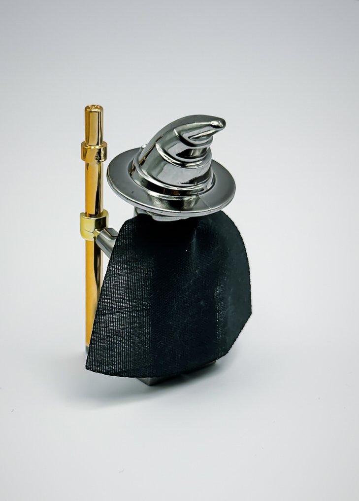 Lego Minifigur - The Lord of the Rings - Chrome Plated Gandalf the Grey Minifigure Lord of the Rings Official Customized Lego parts!! #1.0