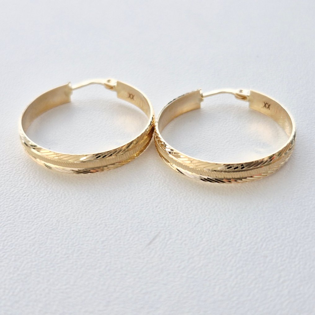 Øredobber - 14 karat Gull - Huggie Diamond Cut #4.3